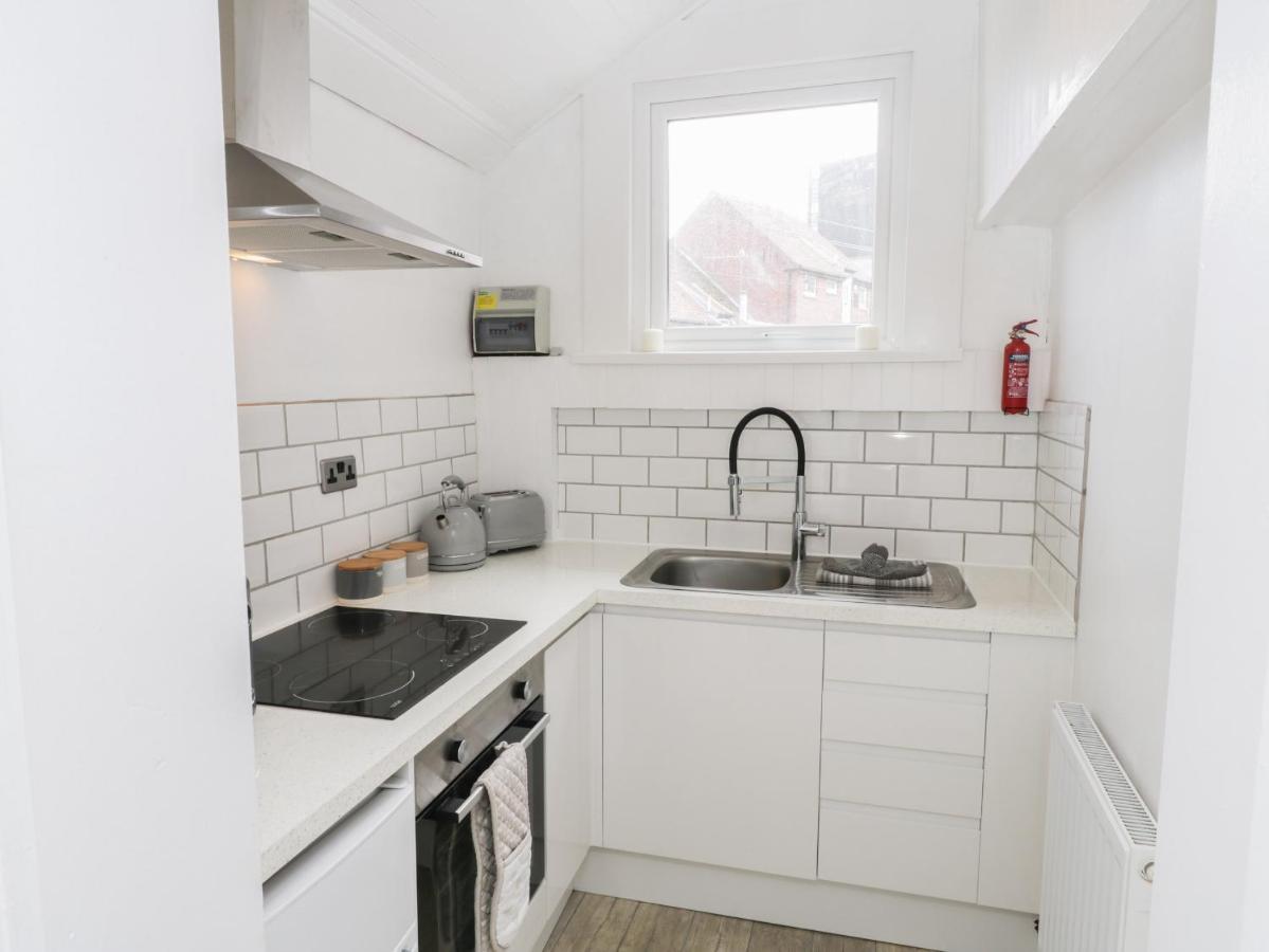 Apartament The Surfers Bolt Hole Whitby Zewnętrze zdjęcie